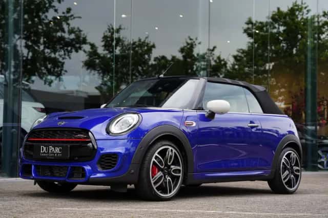 MINI Cabrio (2021) thumbnail 2