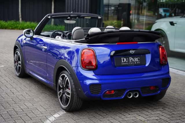 MINI Cabrio (2021) thumbnail 5