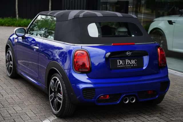 MINI Cabrio (2021) thumbnail 6