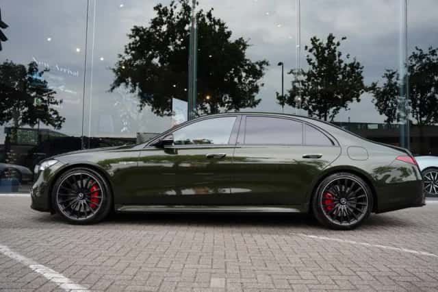 Mercedes-Benz S-Klasse (2024) thumbnail 2