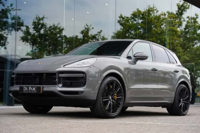 Porsche Cayenne (2021) thumbnail 1