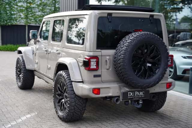Jeep Wrangler (2025) thumbnail 3