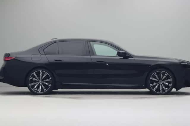 BMW i7 (2026) thumbnail 6