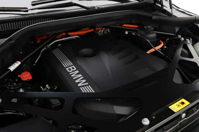 BMW XM (2026) thumbnail 4