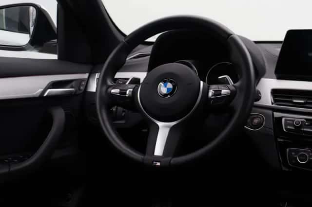 BMW X1 (2021) thumbnail 2