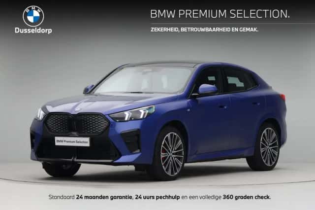 BMW iX2 (2025) thumbnail 1