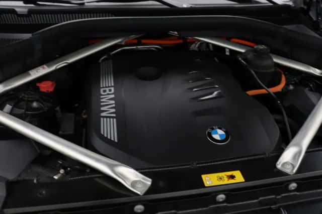 BMW X5 (2023) thumbnail 4