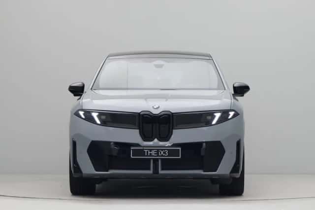 BMW iX3 (2026) thumbnail 2