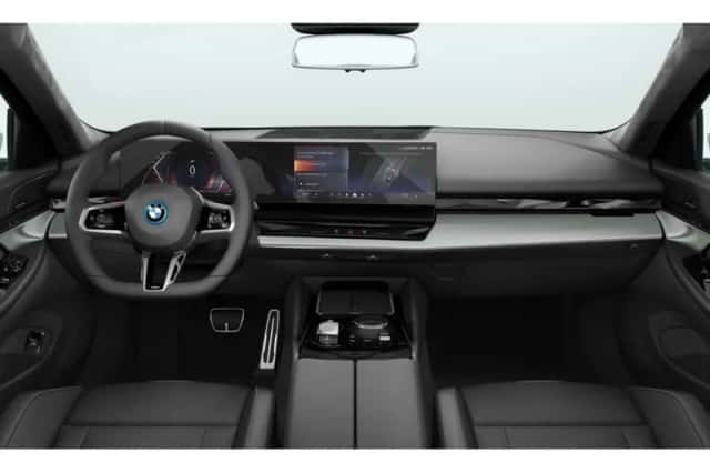 BMW i5 (2026) thumbnail 3