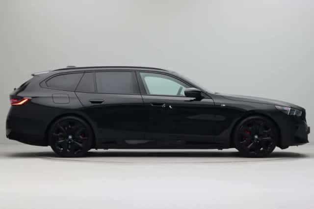 BMW i5 (2025) thumbnail 4