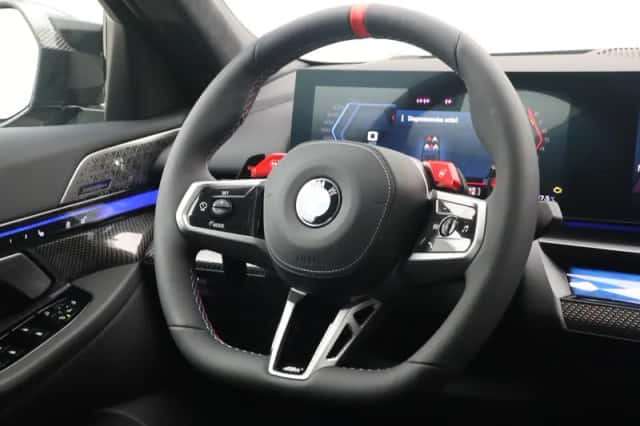 BMW M5 (2026) thumbnail 2