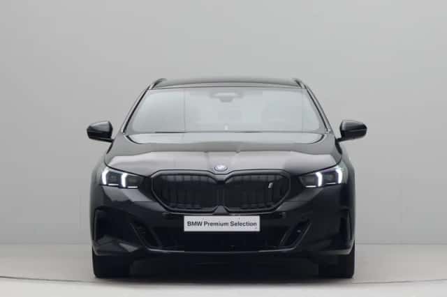 BMW i5 (2024) thumbnail 5