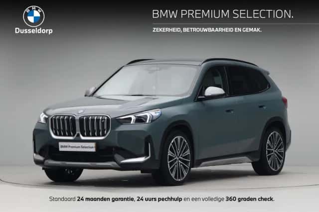 BMW iX1 (2023) thumbnail 1