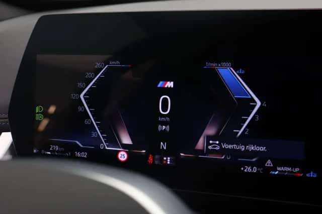 BMW X1 (2022) thumbnail 3