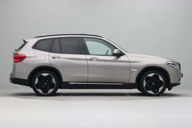 BMW iX3 (2021) thumbnail 4
