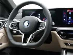 BMW i4 (2025) thumbnail 2