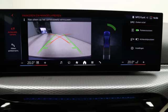 BMW i4 (2025) thumbnail 22