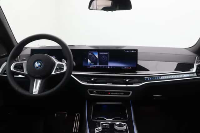 BMW X5 (2025) thumbnail 13