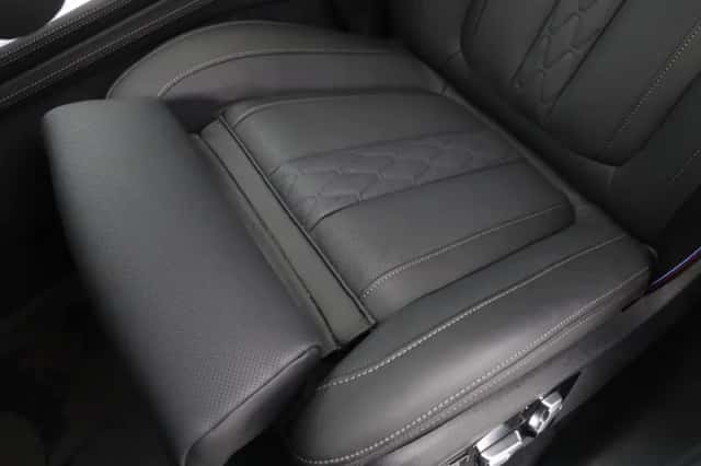 BMW X5 (2025) thumbnail 16