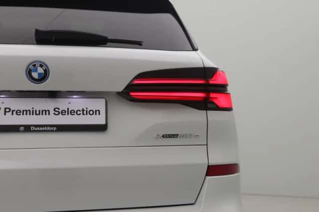 BMW X5 (2025) thumbnail 25