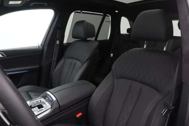 BMW X5 (2025) thumbnail 5