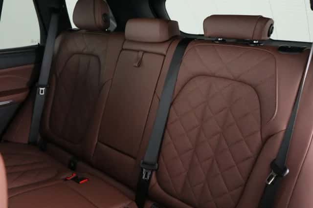 BMW X5 (2025) thumbnail 17