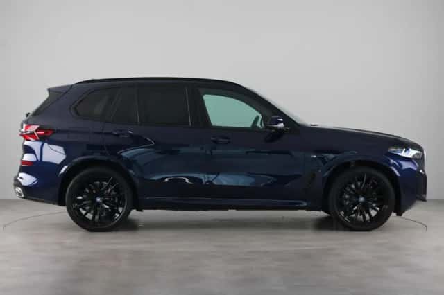 BMW X5 (2025) thumbnail 9