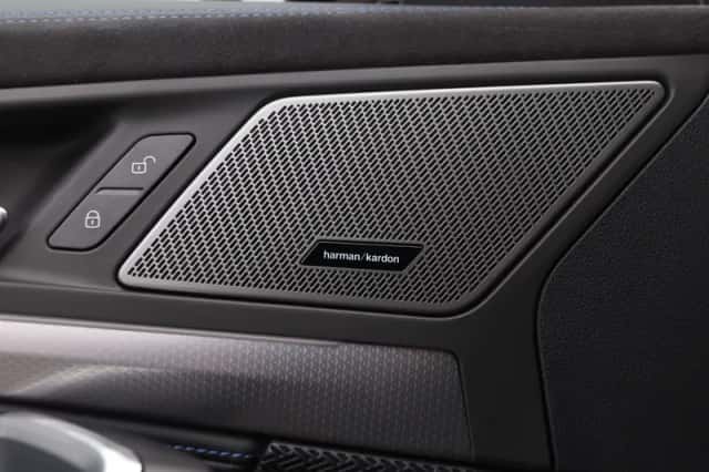 BMW iX2 (2025) thumbnail 16