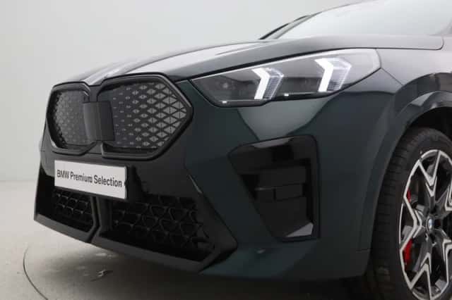 BMW iX2 (2025) thumbnail 18
