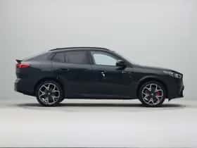 BMW iX2 (2025) thumbnail 6
