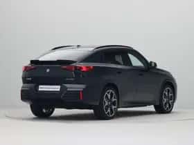 BMW iX2 (2025) thumbnail 7