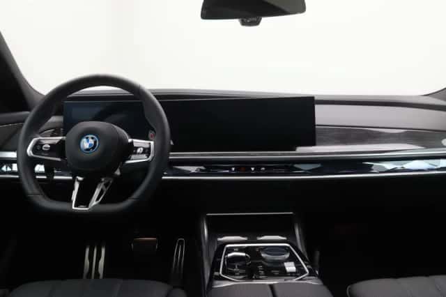 BMW 7-Serie (2025) thumbnail 13