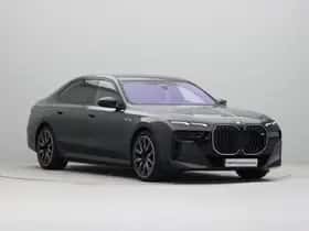 BMW 7-Serie (2025) thumbnail 7