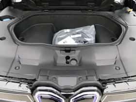 BMW iX3 (2026) thumbnail 31