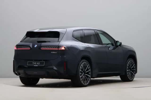 BMW iX3 (2026) thumbnail 9