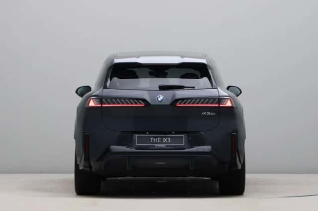 BMW iX3 (2026) thumbnail 10