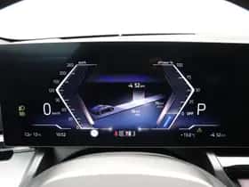 BMW i5 (2025) thumbnail 3