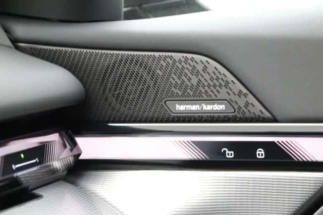 BMW i5 (2025) thumbnail 22