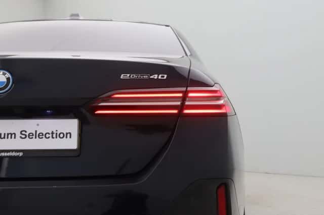 BMW i5 (2025) thumbnail 29