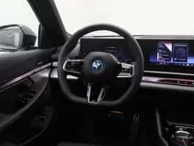 BMW i5 (2025) thumbnail 31