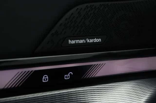 BMW i5 (2025) thumbnail 41