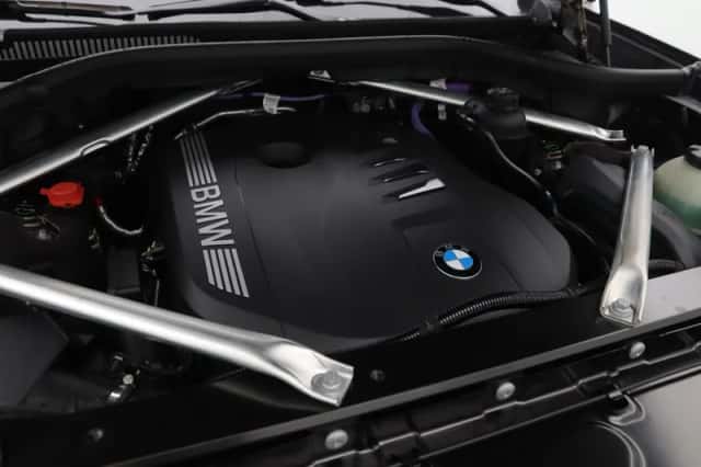 BMW X7 (2026) thumbnail 3