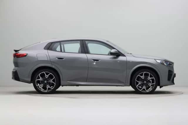 BMW X2 (2025) thumbnail 8