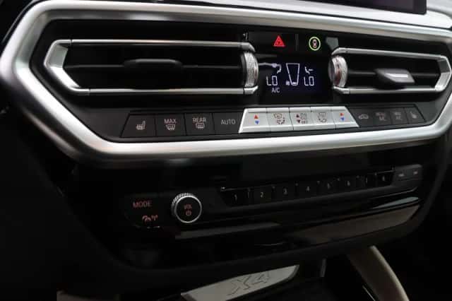 BMW X4 (2026) thumbnail 18