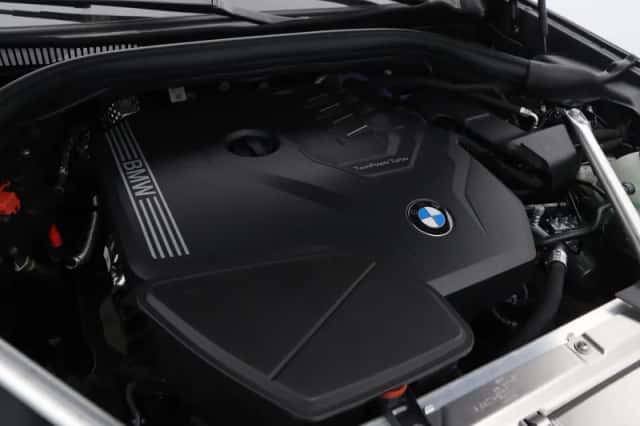 BMW X4 (2026) thumbnail 4