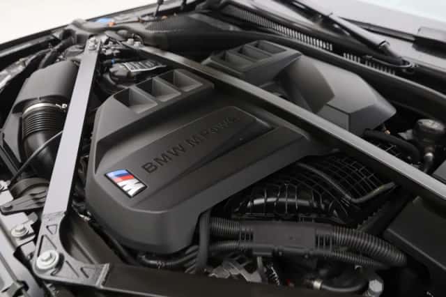 BMW M3 (2025) thumbnail 4