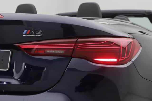 BMW M4 (2026) thumbnail 18