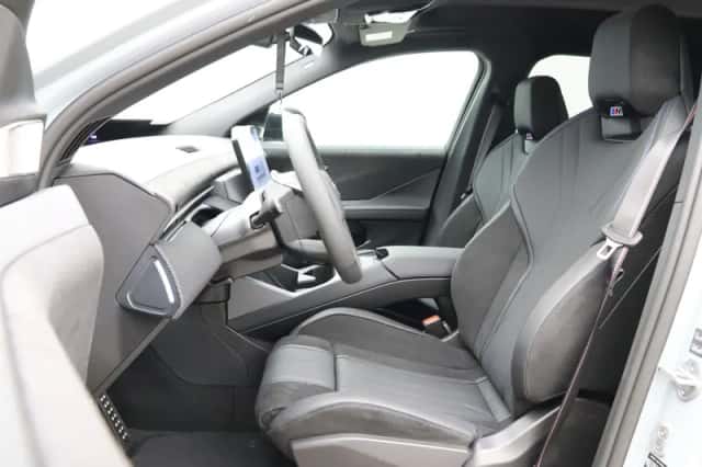 BMW iX3 (2026) thumbnail 12