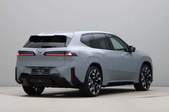 BMW iX3 (2026) thumbnail 5