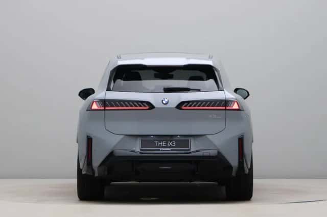 BMW iX3 (2026) thumbnail 6